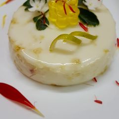 A picture of Super simple Lemon Panna.