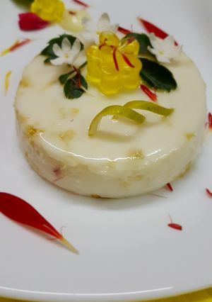 A picture of Super simple Lemon Panna.