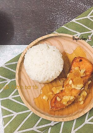 Hình của món Cá hồi sốt thơm bơ tỏi cho bé 1Y.