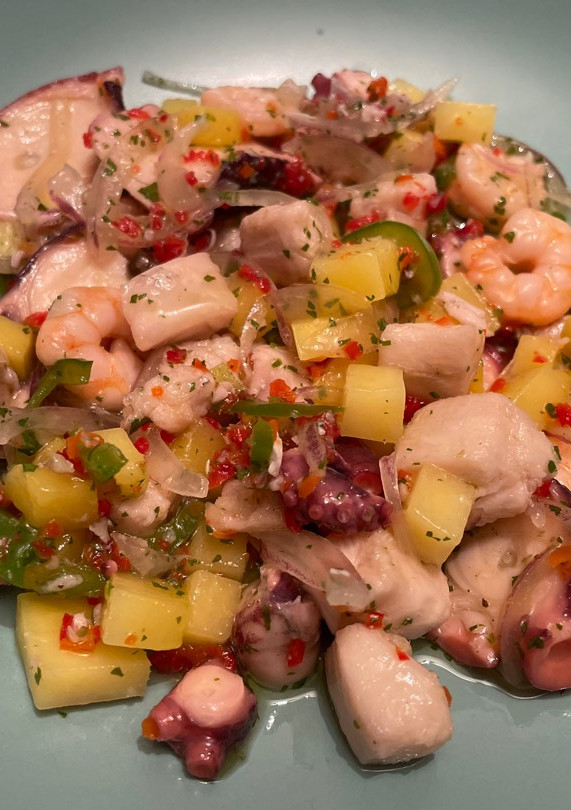 Una foto de Ceviche al estilo venezolano