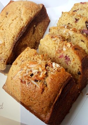 A picture of Butterscotch & strawberry nutty fruit cake loaf.