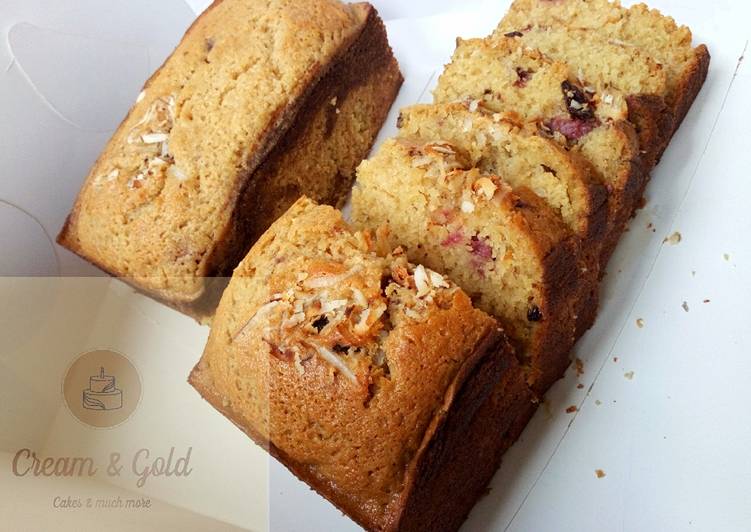 Recipe: Delicious Butterscotch & strawberry nutty fruit cake loaf