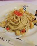 Spaghetti Aglio Olio with patin fillet