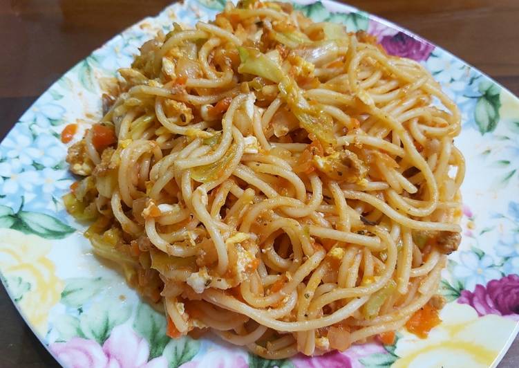 義大利肉醬炒麵(加蛋)