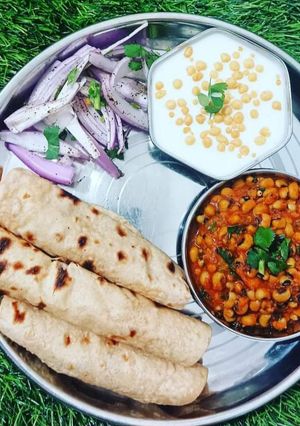 A picture of Black eyed curry(Panjabi style).