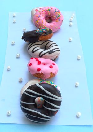 A picture of No yeast, no eggs DONUTS.