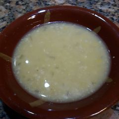 A picture of Oat Soup with vegetable stock.