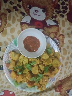 દુધી ના મુઠીયા સ્ટીમ(dudhi na muthiya in Gujarati) રેસીપી મુખ્ય ફોટો