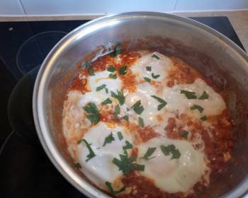 Popular Cuisine Shakshuka w feta Delicious