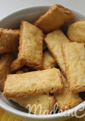 Una foto de Masitas Rústicas de Orégano Parmesano