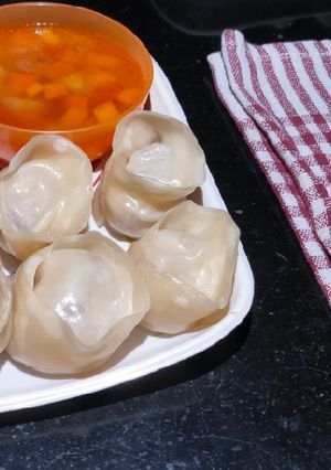 চিকেন মোমো(Chicken Momo Recipe in Bengali) রেসিপির প্রধান ছবি