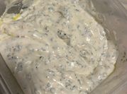 Una foto di menta yogurt greco