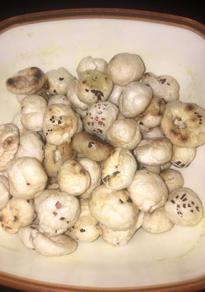 A picture of Masala makhana.