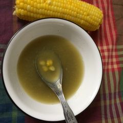 A picture of Hot drumstick soup.