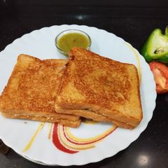 A picture of Simple Vegetable Sandwich.