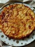 Torta invisibile di mele e cioccolato bianco