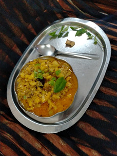કોબી બટેટા નું શાક(Cabbage Potato Sabji Recipe In Gujarati) રેસીપી મુખ્ય ફોટો