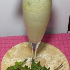 A picture of Lichi lemonade.