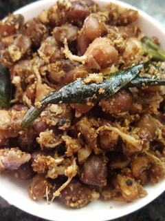 முளைக்கட்டிய கொண்டைக்கடலை சுண்டல் செய்முறை முக்கிய புகைப்படம்