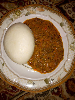A picture of Tuwon shinkafa da Miyan Taushe.