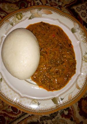 A picture of Tuwon shinkafa da Miyan Taushe.