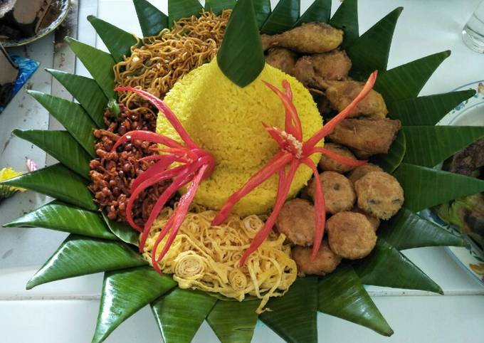 Resep Tumpeng Nasi Kuning Oleh Irmaramadani Cookpad