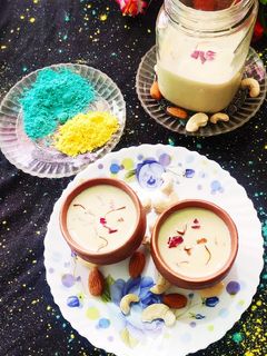 ঠান্ডাই (thandai recipe in bengali) রেসিপির প্রধান ছবি