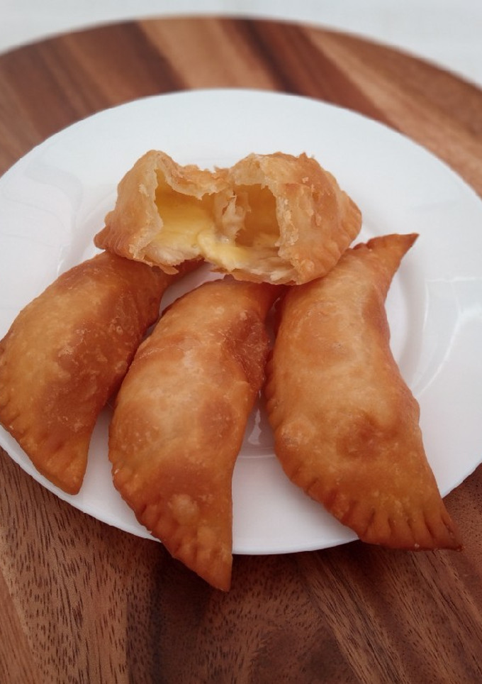 Una foto de Empanadas fritas de queso