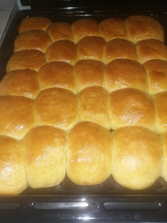 A picture of BREAD ROLLS/ BURGER BUNS.