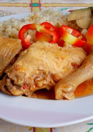 Tyúkpörkölt tarhonyával recept fotója