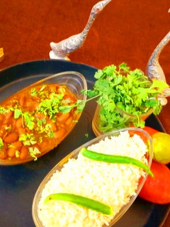 राजमा चावल (rajma chawal recipe in Hindi) रेसिपी मुख्य फोटो