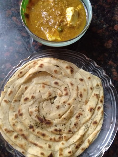 खोया पनीर लच्छा पराठा (khoya paneer lachha paratha recipe in Hindi) रेसिपी मुख्य फोटो