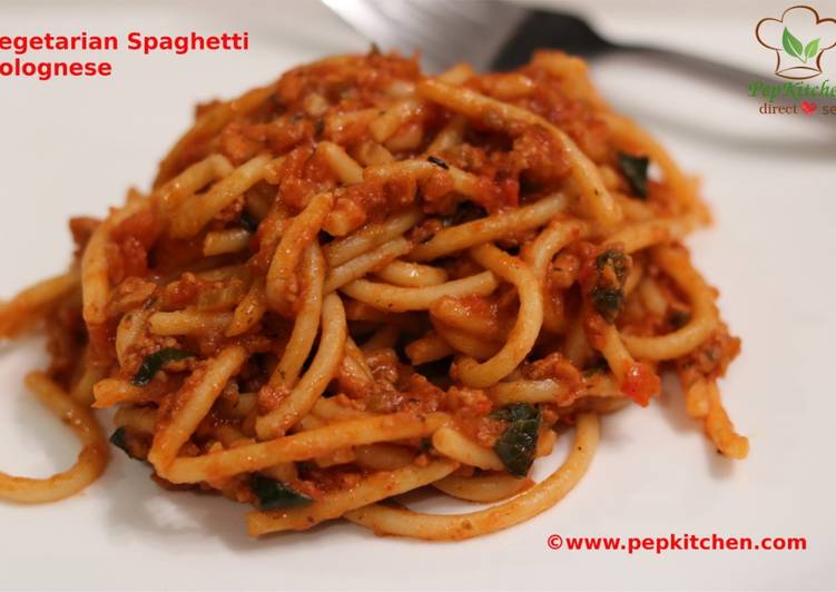 Recipe of Homemade Vegetarian Spaghetti Bolognese