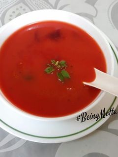 બેસીલ- બીટરૂટ સૂપ રેસીપી મુખ્ય ફોટો