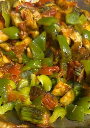 A picture of Brinjal and Capsicum Masala.