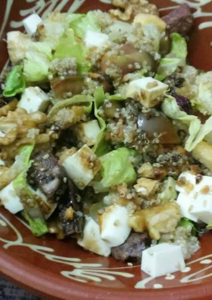 Una foto de Ensalada de quinoa