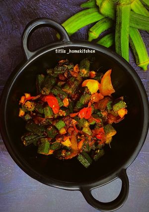 A picture of Lahsuni Bhindi DoPyaza.
