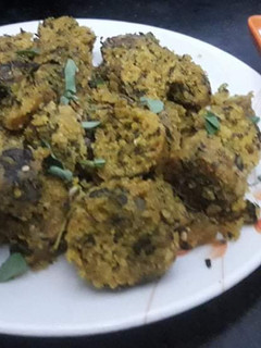 मेथी मुठिया (methi muthiya recipe in Hindi) रेसिपी मुख्य फोटो