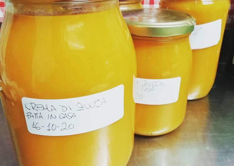Recetta di Veloce CREMA DI ZUCCA senza lattosio