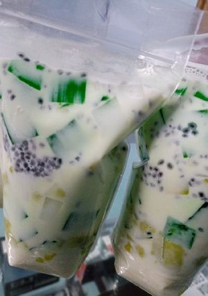 Foto resep Dessert pouch alpukat milk chesse
