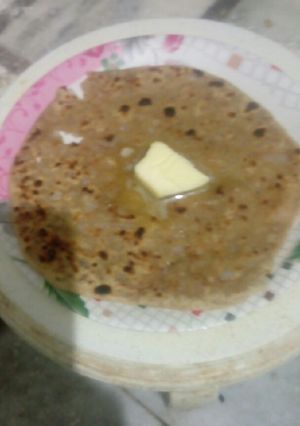 A picture of Onion prantha.