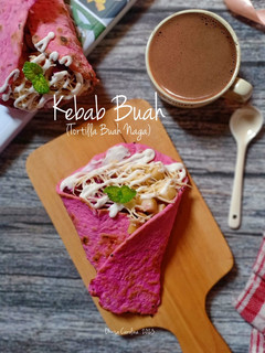 Foto resep Kebab Buah (Tortilla Buah Naga)