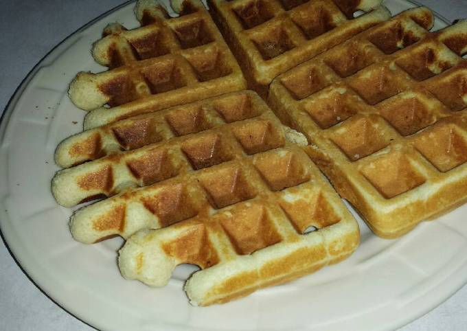 Steps to Make Super Quick Homemade Waffles