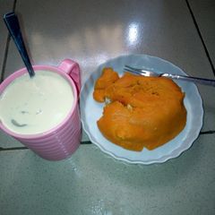 A picture of Moimoi and pap.