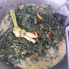 รูปของ Ebi Daun singkong msak santan