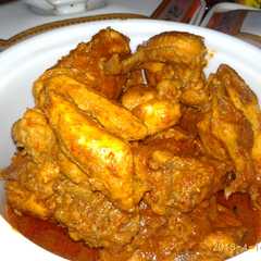 A picture of Rendang ayam.
