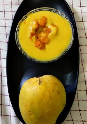 मैंगो कस्टर्ड रेसिपी मुख्य फोटो
