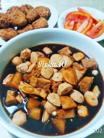 Langkah Gampang Membuat Resep Semur Bakso Tahu Kentang yang Bikin Ngiler Anti Ribet, Mantap