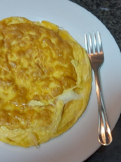 Una foto de Tortilla francesa con queso