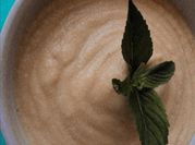 Una foto de hummus cacahuate